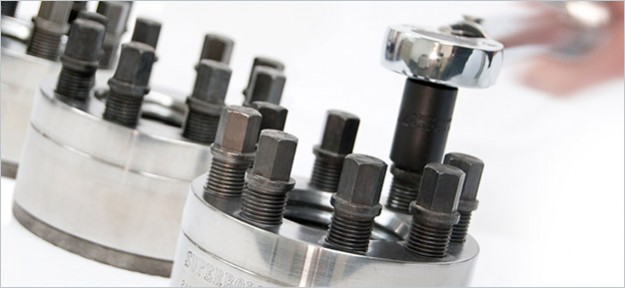 superbolt-tensioner-with-wrench-625x288.jpg